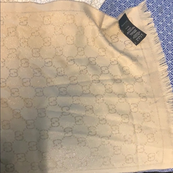 Gucci Shimmery Gold Reversible Wide Scarf - Picture 1 of 4